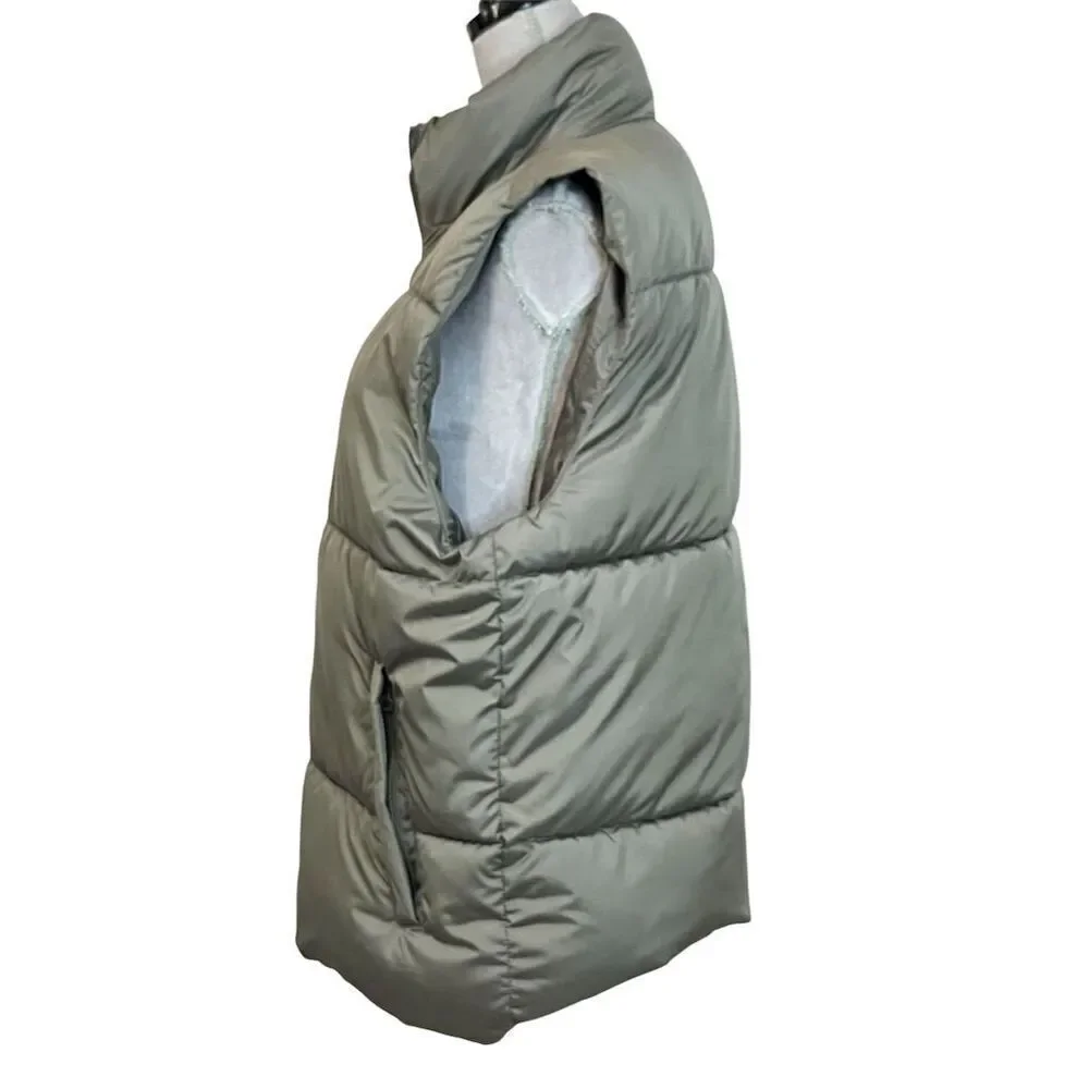 Old Navy Men's Water-Resistant Puffer Vest Olive Green M Outdoor Adventure